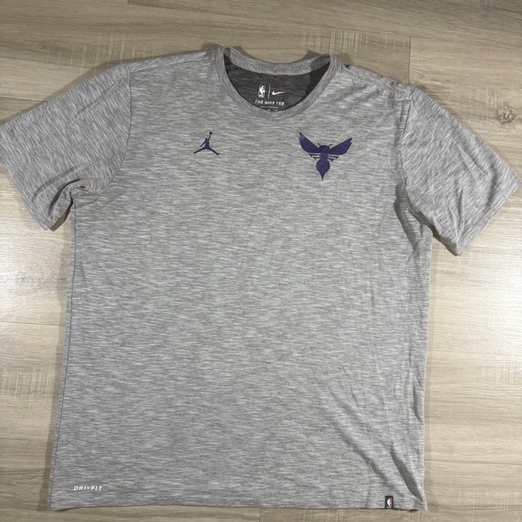 Air Jordan Nike NBA Charlotte Hornets Warm Up T Shirt Men's Size XL Tall Dri Fit - Picture 2 of 7